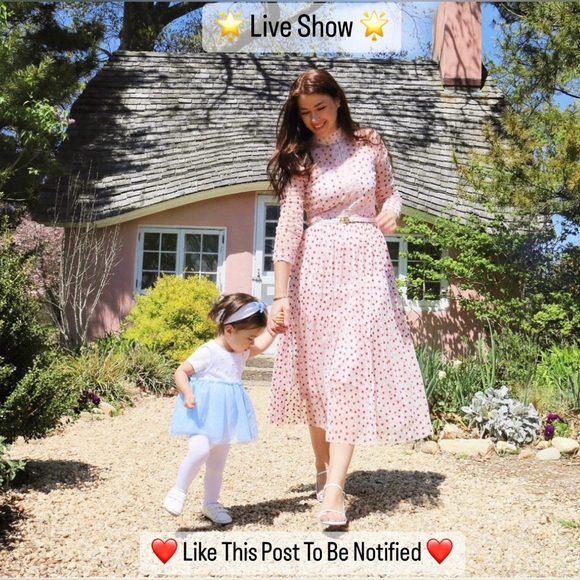 🌟LIVE SHOW🌟 Like this post to be notified ❤️ - Picture 2 of 2